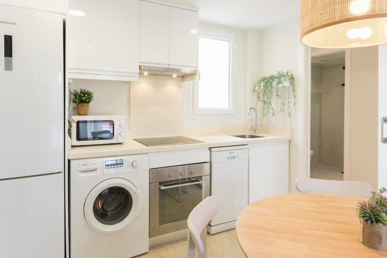 Beach & Port Apartment